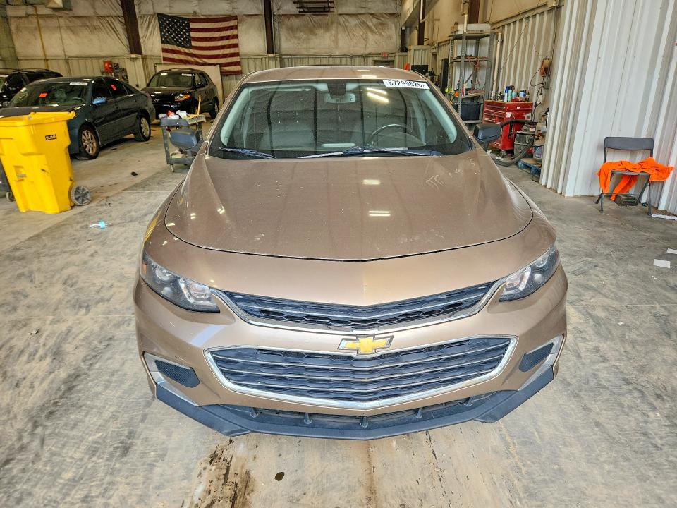 Photo 5 from auction – 2018 CHEVROLET MALIBU with VIN 1G1ZD5ST0JF243105