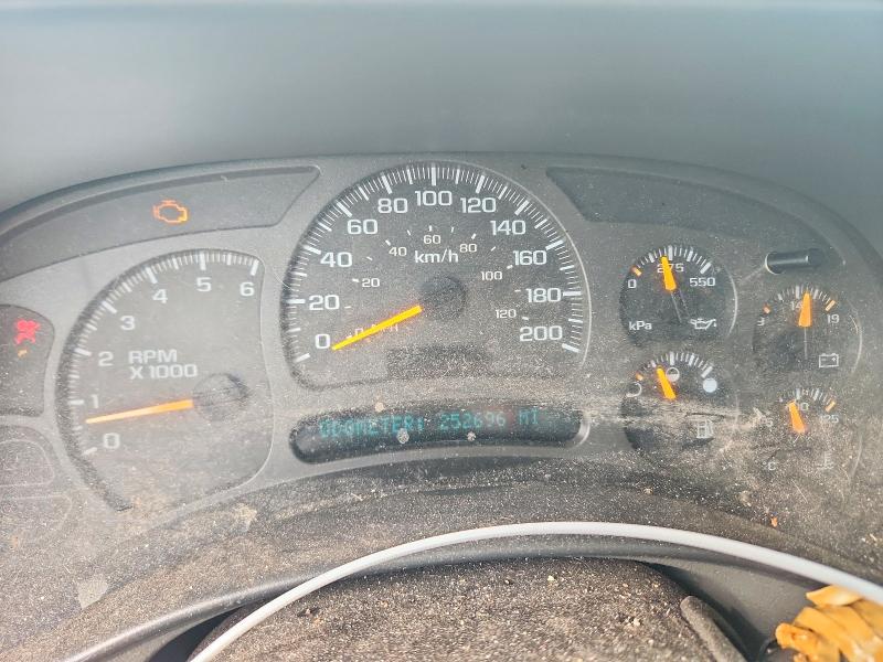 Photo 9 from auction – 2003 GMC NEW SIERRA with VIN 2GTEC19V031330098