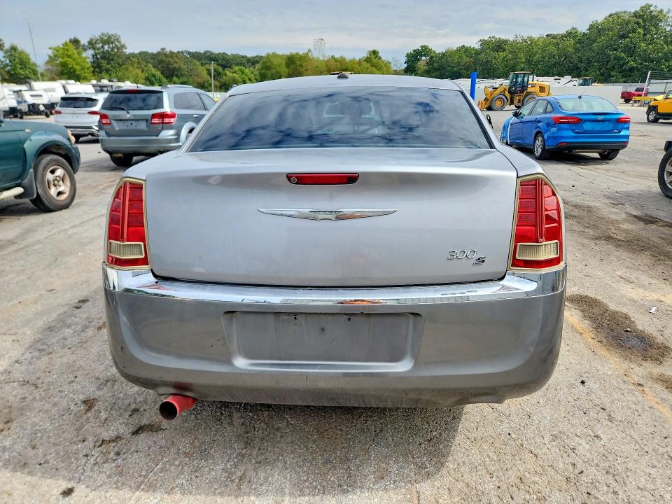 Снимка 6 от търг – 2013 CHRYSLER 300 с VIN 2C3CCABG6DH585547
