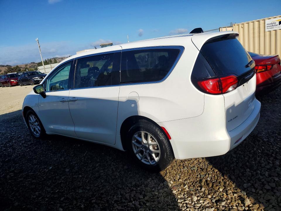 Photo 2 from auction – 2024 CHRYSLER VOYAGER with VIN 2C4RC1CG5RR186344
