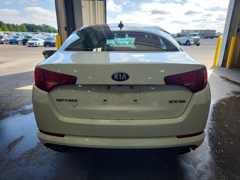 Photo 6 from auction – 2014 KIA OPTIMA with VIN 5XXGN4A7XEG284147