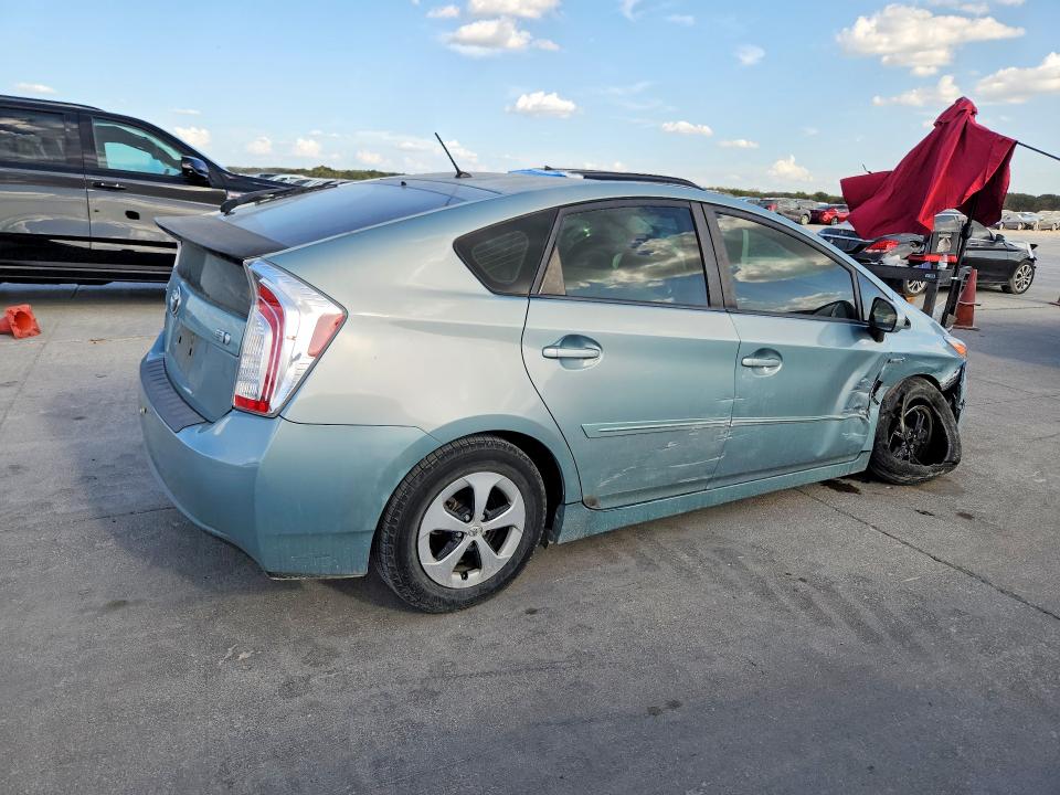 Снимка 3 от търг – 2012 TOYOTA PRIUS с VIN JTDKN3DU0C1590661