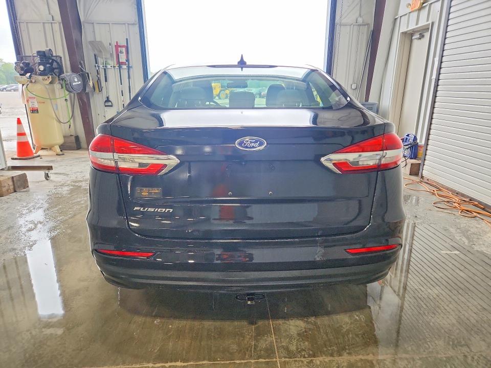 Photo 6 from auction – 2020 FORD FUSION with VIN 3FA6P0G77LR106853