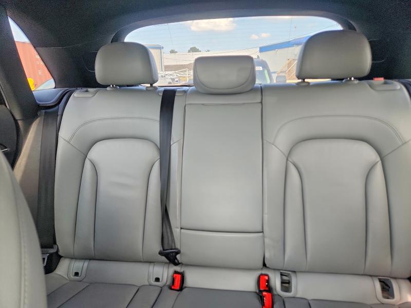 Photo 10 from auction – 2016 AUDI Q3 with VIN WA1GFCFS9GR009173