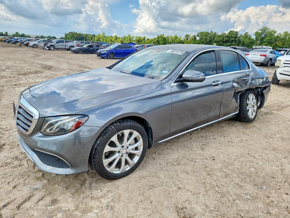 Photo 1 from auction – 2017 MERCEDES-BENZ E with VIN WDDZF4JB6HA175992
