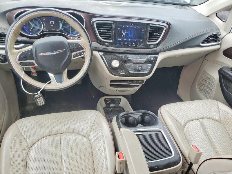 Photo 8 from auction – 2019 CHRYSLER PACIFICA with VIN 2C4RC1GG7KR627701