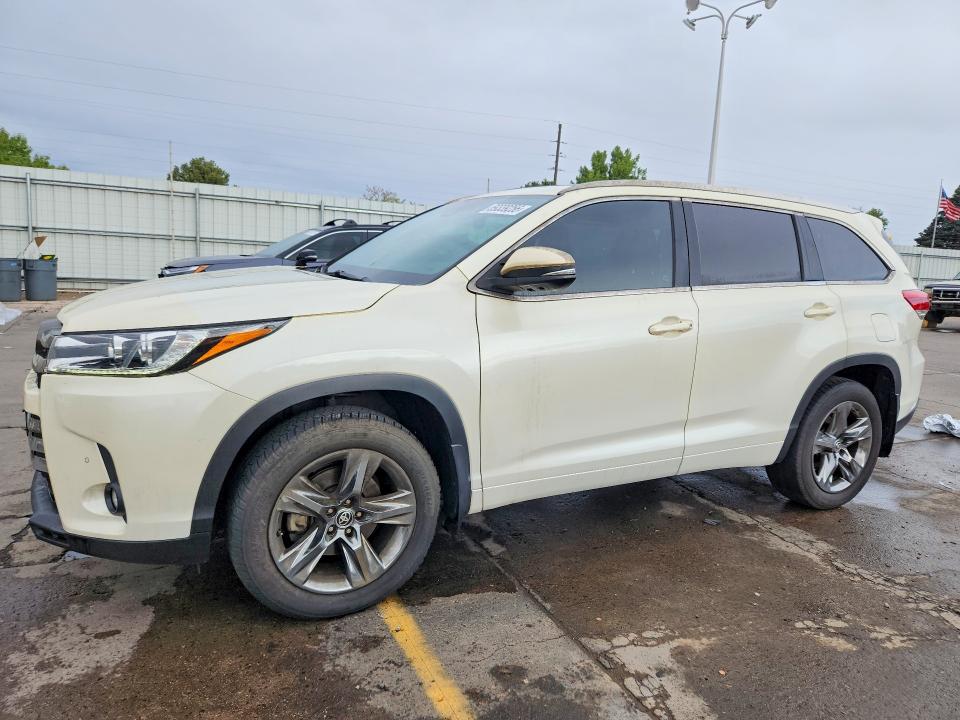 TOYOTA HIGHLANDER 2019 with VIN 5TDDZRFH0KS742343 - Photo from auction