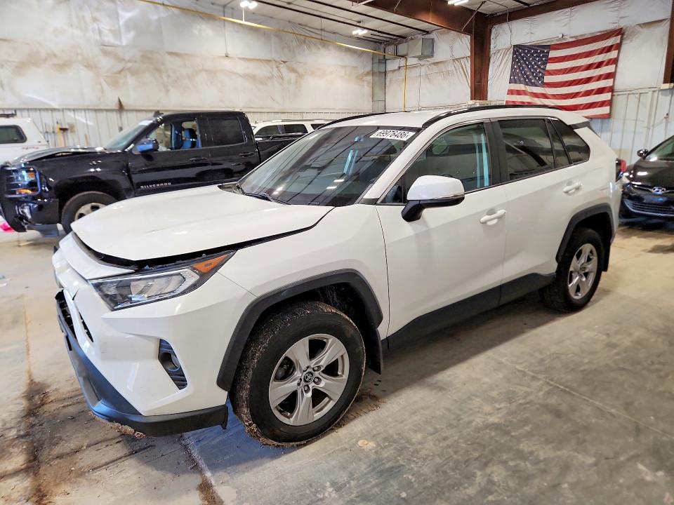 TOYOTA RAV4 2020 with VIN 2T3P1RFVXLW116034 - Photo from auction