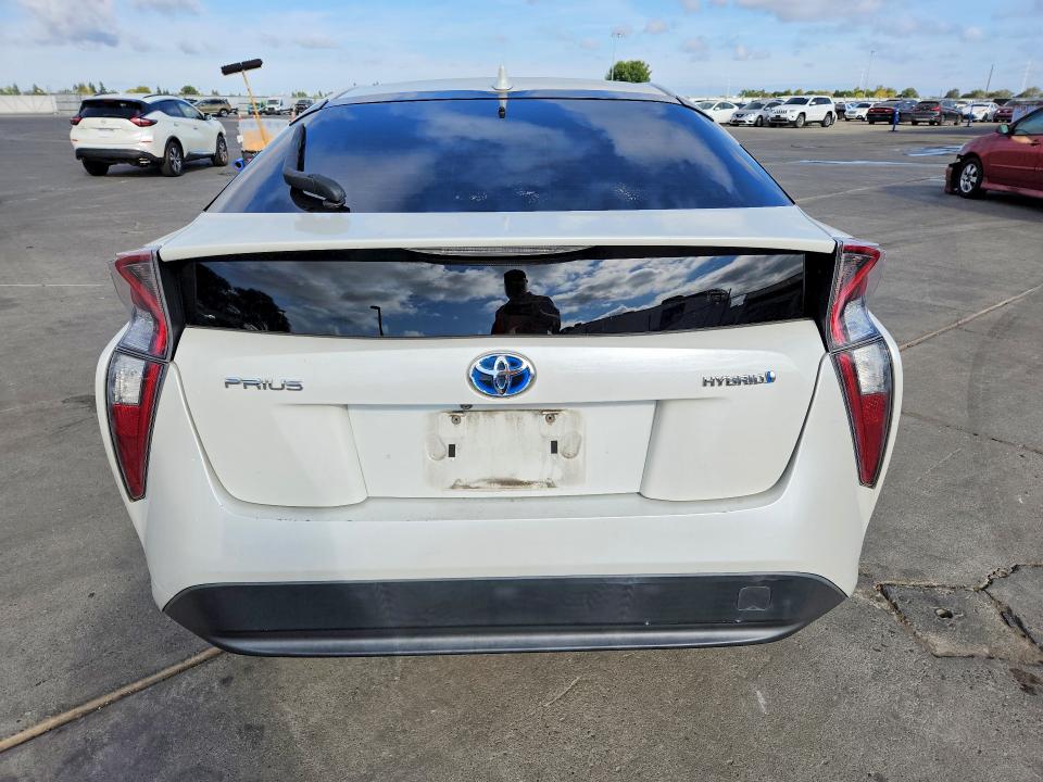 Photo 6 from auction – 2017 TOYOTA PRIUS with VIN JTDKBRFU8H3031931