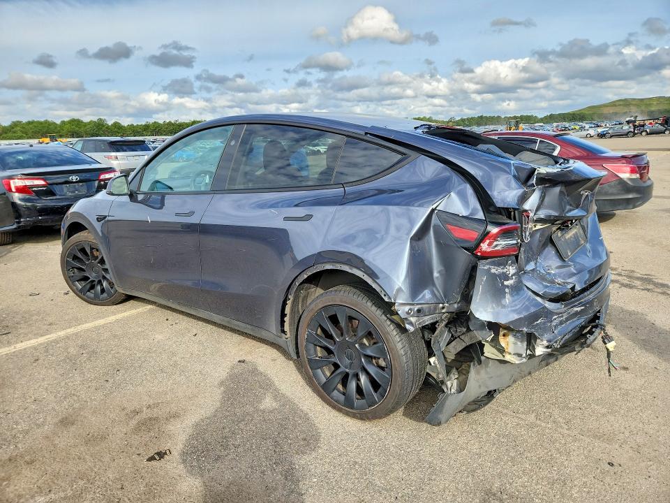 Foto 2 de la subasta – 2023 TESLA MODEL Y con VIN 7SAYGDEE1PA155534
