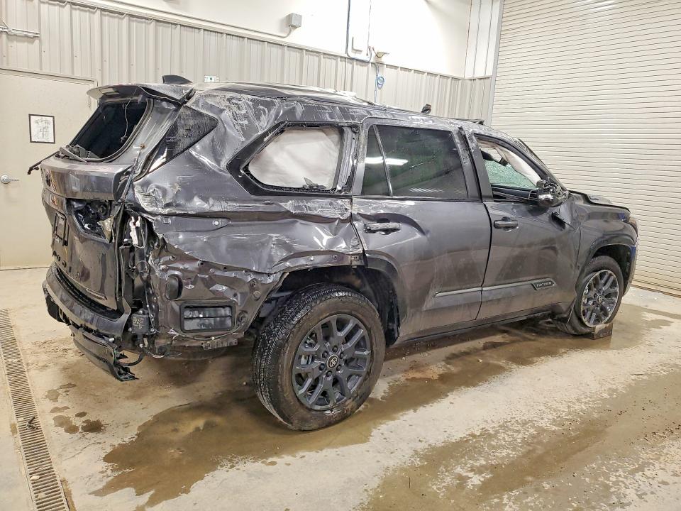 Zdjęcie 3 z aukcji – 2026 TOYOTA SEQUOIA z VIN 7SVAAABA2TX077869