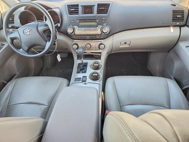 Photo 8 from auction – 2012 TOYOTA HIGHLANDER with VIN 5TDZK3EH8CS071904