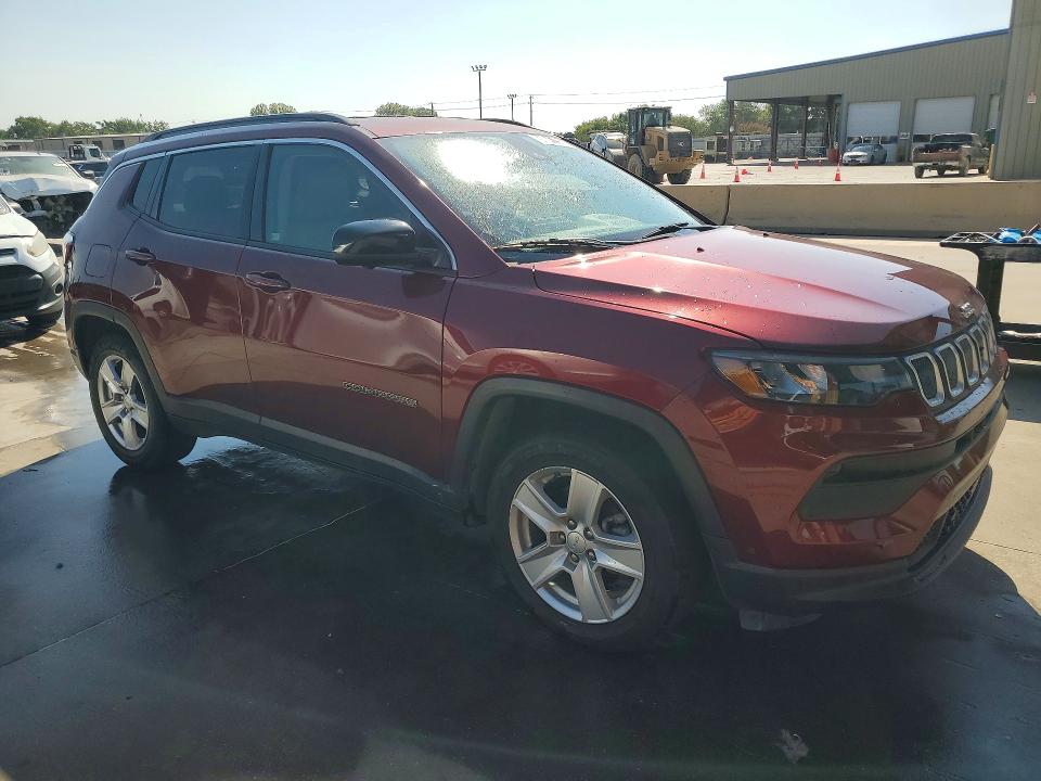 Zdjęcie 4 z aukcji – 2022 JEEP COMPASS z VIN 3C4NJCBB3NT137950