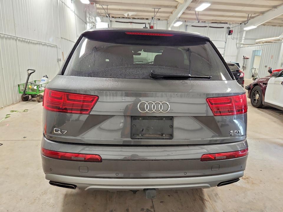 Фото 6 с аукциона – 2018 AUDI Q7 с VIN WA1LAAF7XJD052941