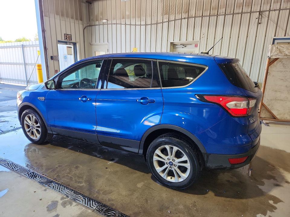 Снимка 2 от търг – 2017 FORD ESCAPE с VIN 1FMCU9GD4HUC58939