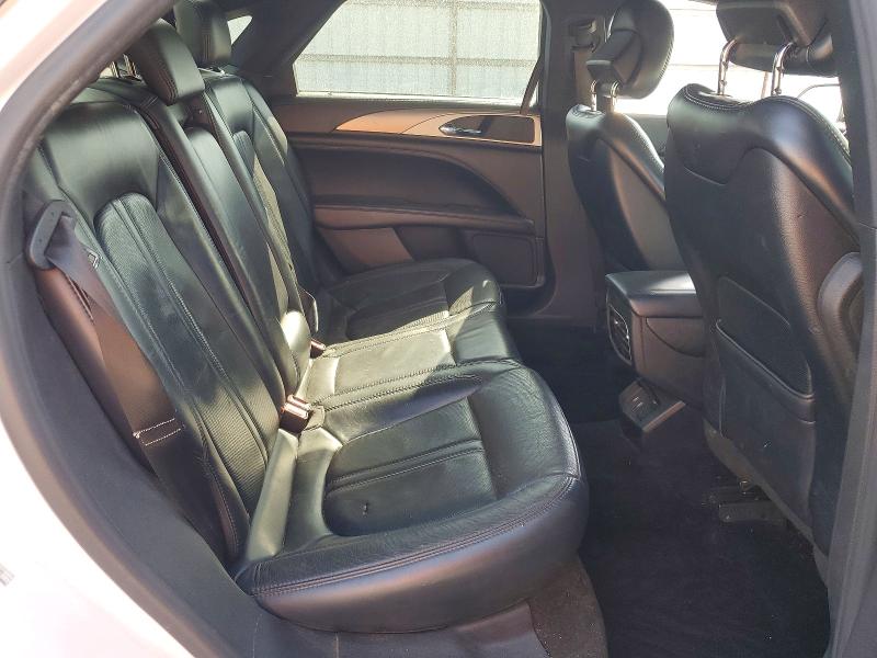 Photo 10 from auction – 2017 LINCOLN MKZ with VIN 3LN6L5MU2HR663752