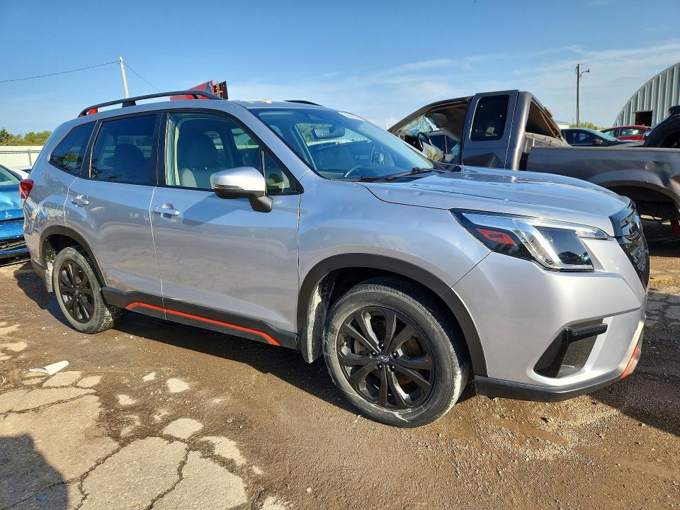 Фото 4 с аукциона – 2022 SUBARU FORESTER с VIN JF2SKAJC9NH512965