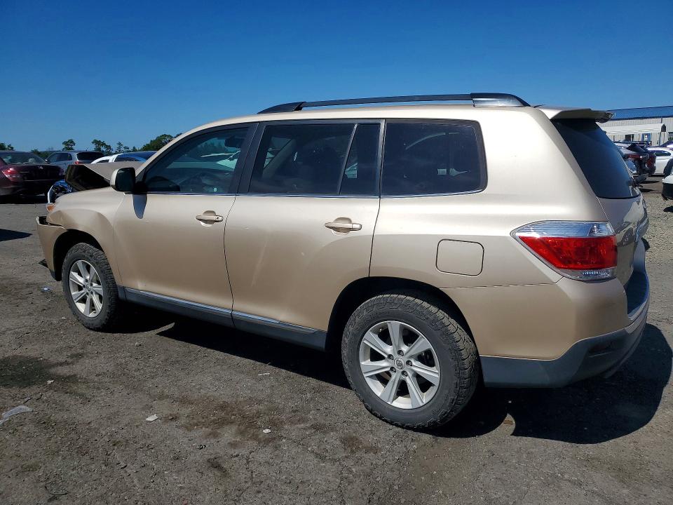 Zdjęcie 2 z aukcji – 2013 TOYOTA HIGHLANDER z VIN 5TDBK3EH1DS222200
