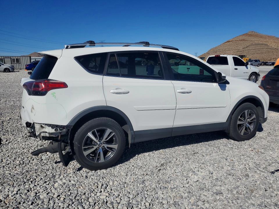 Zdjęcie 3 z aukcji – 2016 TOYOTA RAV4 z VIN 2T3WFREV5GW265343