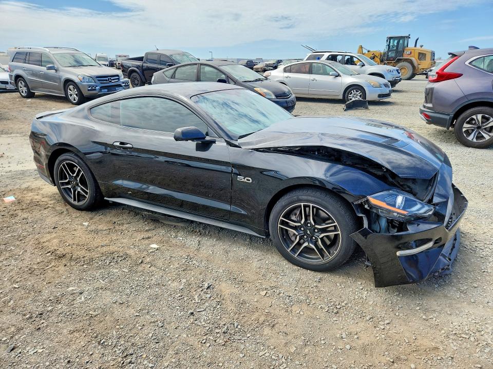 Photo 4 from auction – 2018 FORD MUSTANG with VIN 1FA6P8CF7J5103561