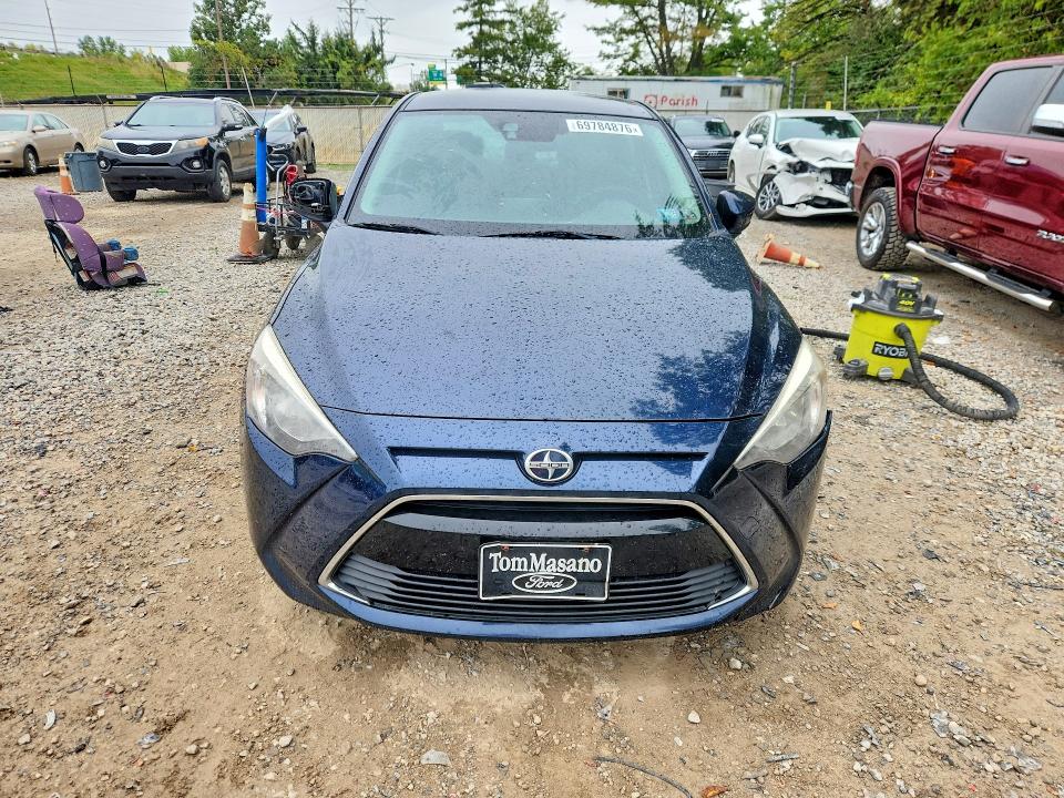 Photo 5 from auction – 2016 SCION IA with VIN 3MYDLBZV8GY137983
