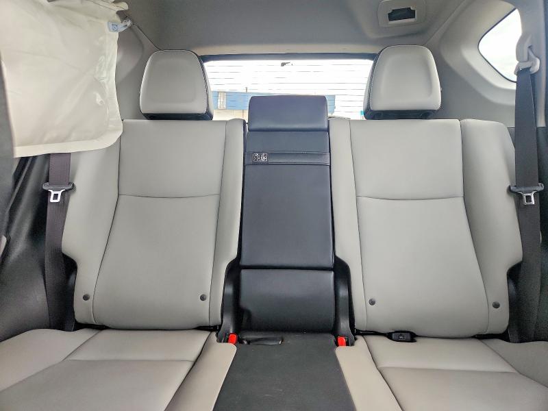 Photo 10 from auction – 2018 TOYOTA RAV4 HV with VIN JTMDJREV0JD182879