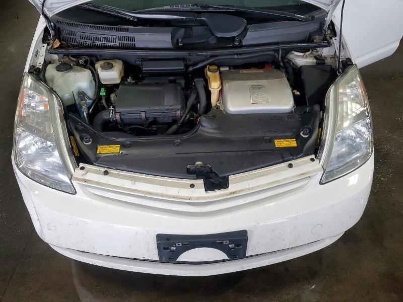 Photo 12 from auction – 2004 TOYOTA PRIUS with VIN JTDKB20U140083722
