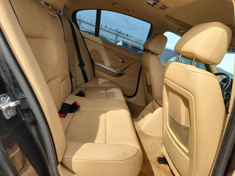 Photo 10 from auction – 2008 BMW 323 with VIN WBAVH13528KC99874