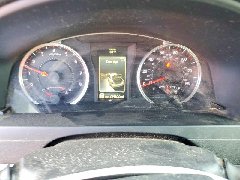 Photo 9 from auction – 2015 TOYOTA CAMRY with VIN 4T1BF1FK2FU060204