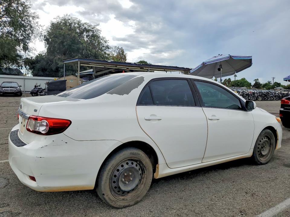 Photo 3 from auction – 2012 TOYOTA COROLLA with VIN 5YFBU4EE3CP028832