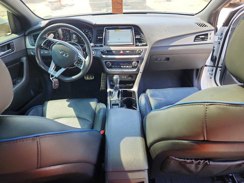 Снимка 8 от търг – 2018 HYUNDAI SONATA с VIN 5NPE34AB9JH718977