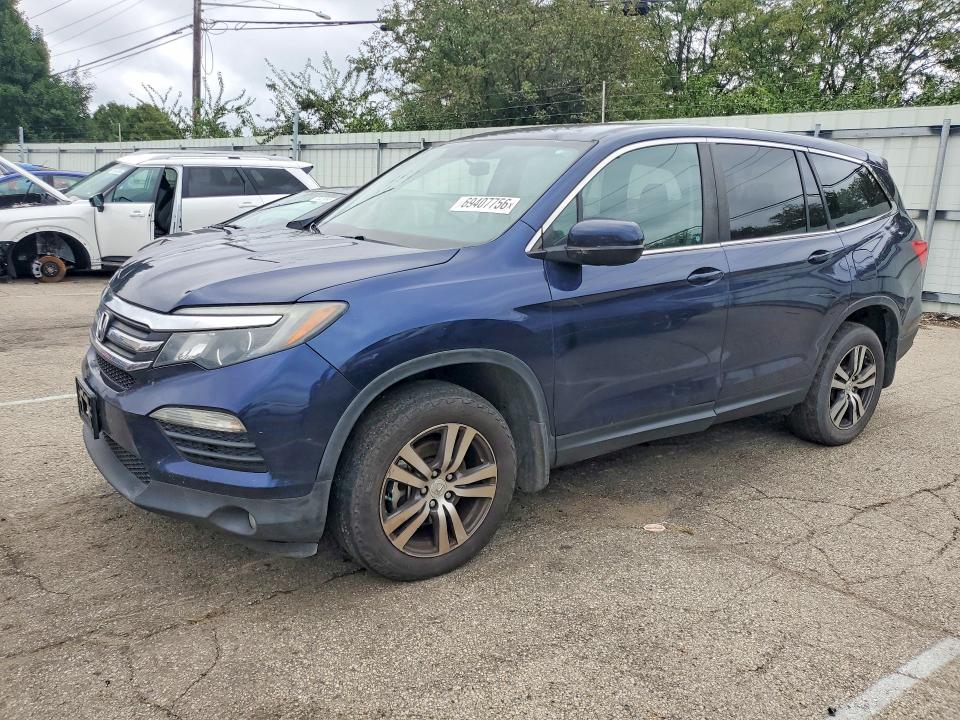 Снимка 1 от търг – 2017 HONDA PILOT с VIN 5FNYF6H3XHB000670