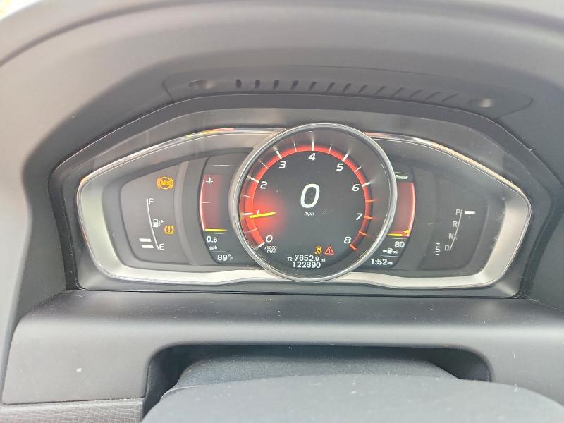 Photo 9 from auction – 2017 VOLVO XC60 with VIN YV449MRU5H2009083