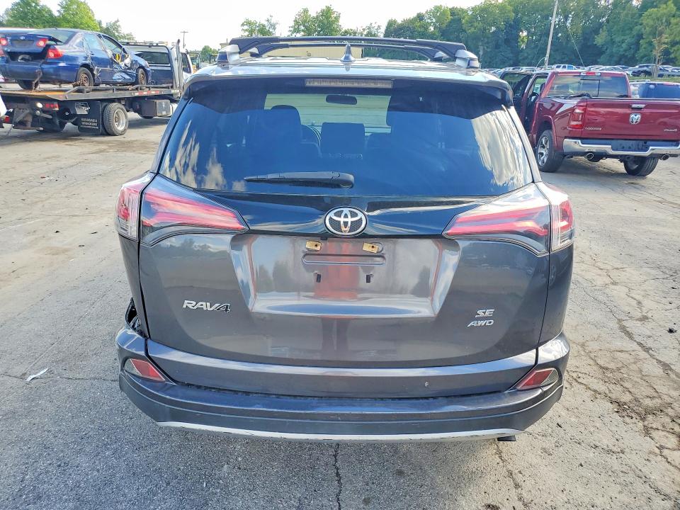Photo 6 from auction – 2016 TOYOTA RAV4 with VIN JTMJFREV4GJ100294