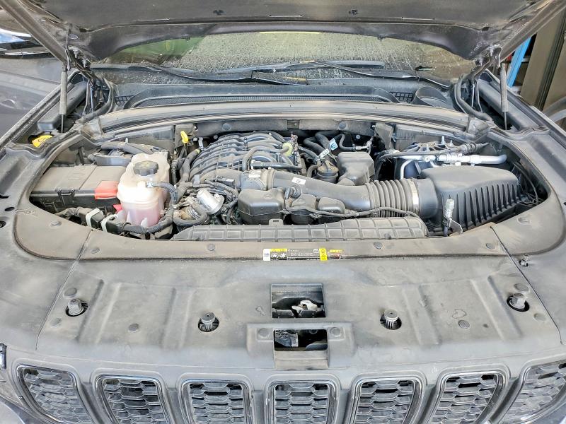 Снимка 12 от търг – 2024 JEEP GRAND CHEROKEE с VIN 1C4RJJAG4R8509237