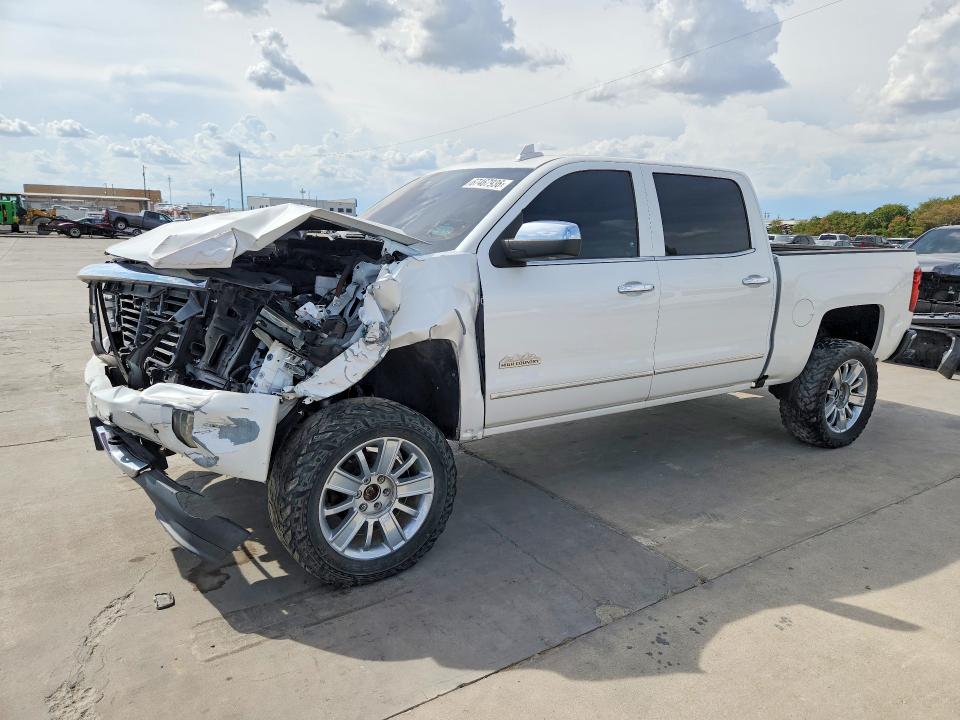 CHEVROLET SILVERADO 2018 with VIN 3GCUKTEC1JG186905 - Photo from auction