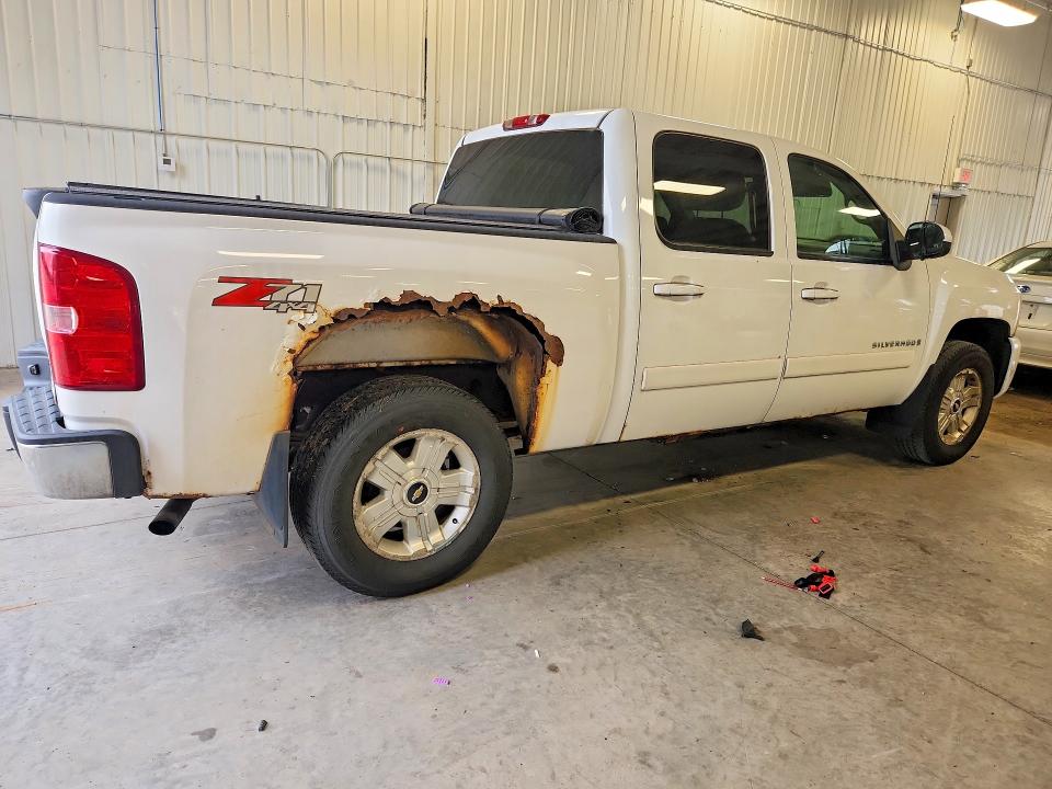 Zdjęcie 3 z aukcji – 2008 CHEVROLET SILVERADO z VIN 3GCEK13388G296629