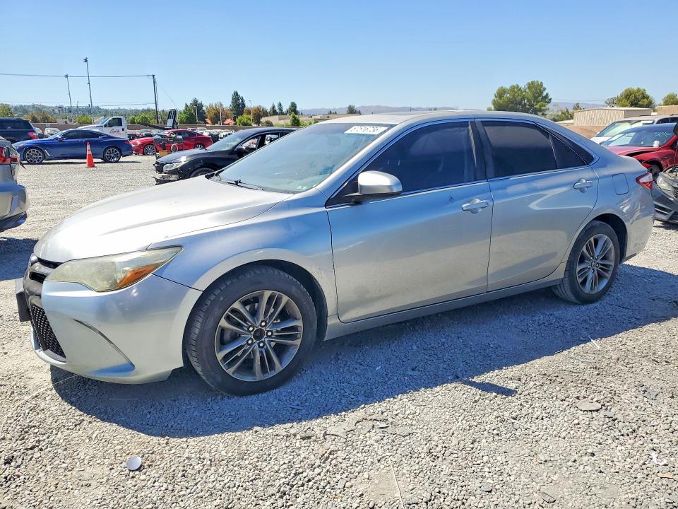 TOYOTA CAMRY 2016 z numerem VIN 4T1BF1FK4GU259837 - Zdjęcie z aukcji