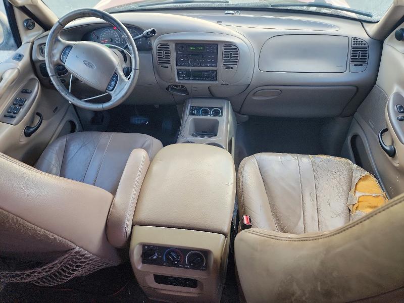 Photo 8 from auction – 2000 FORD EXPEDITION with VIN 1FMRU1769YLB05427