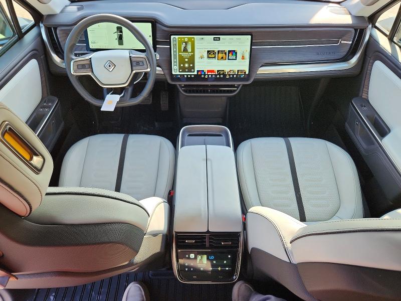 Photo 8 from auction – 2025 RIVIAN R1T with VIN 7FCTGBAA2SN040379
