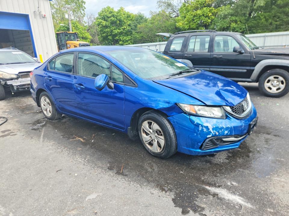 Photo 4 from auction – 2015 HONDA CIVIC with VIN 19XFB2F52FE246115