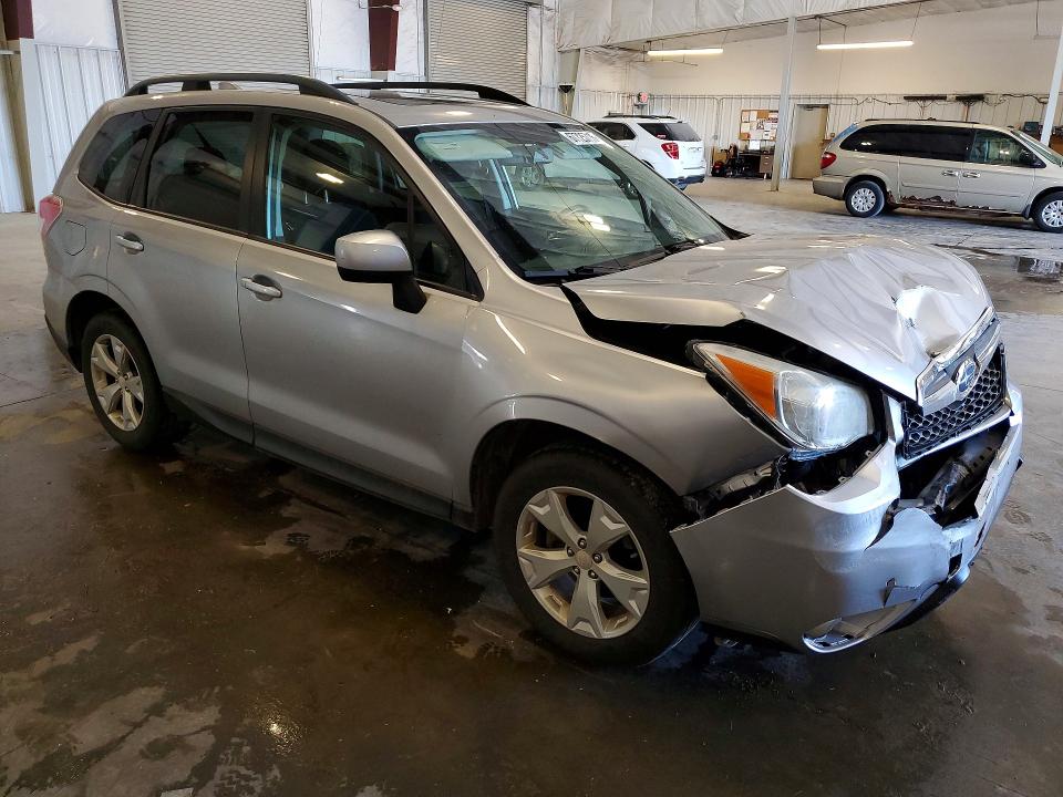 Снимка 4 от търг – 2016 SUBARU FORESTER с VIN JF2SJADC1GH499971