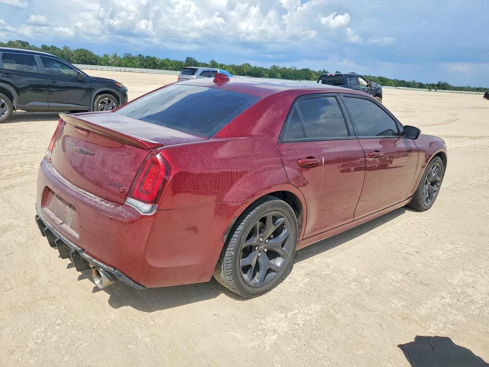 Снимка 3 от търг – 2021 CHRYSLER 300 с VIN 2C3CCABT6MH580152