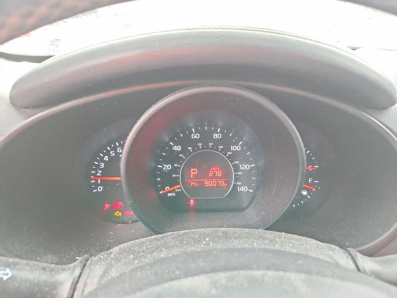 Photo 9 from auction – 2014 KIA SOUL with VIN KNDJX3A52E7715985