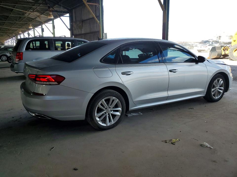 Photo 3 from auction – 2020 VOLKSWAGEN PASSAT with VIN 1VWAA7A38LC012741