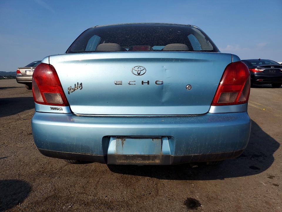 Photo 6 from auction – 2002 TOYOTA ECHO with VIN JTDBT123520220072