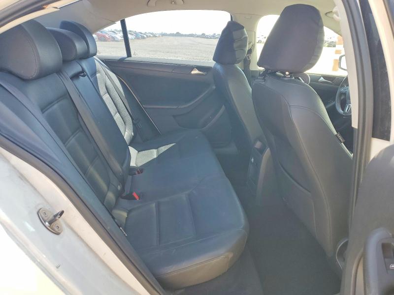 Photo 10 from auction – 2011 VOLKSWAGEN JETTA with VIN 3VWDZ7AJ8BM314872