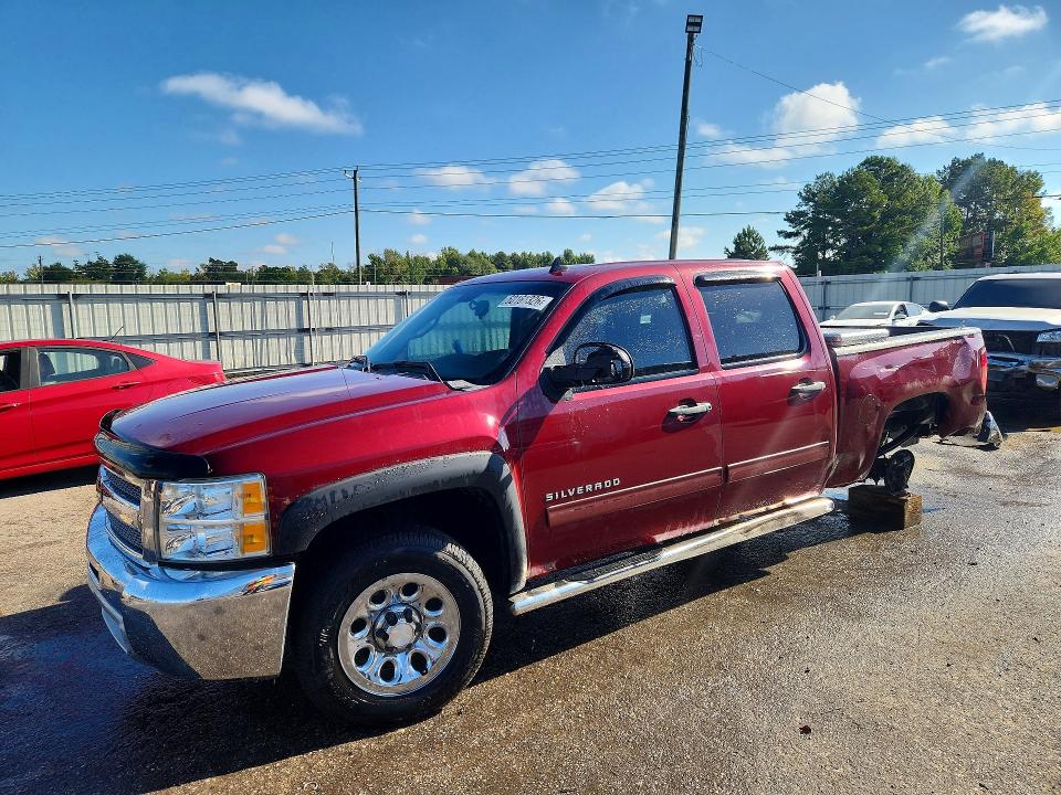 CHEVROLET SILVERADO 2013 with VIN 3GCPCSE05DG239040 - Photo from auction