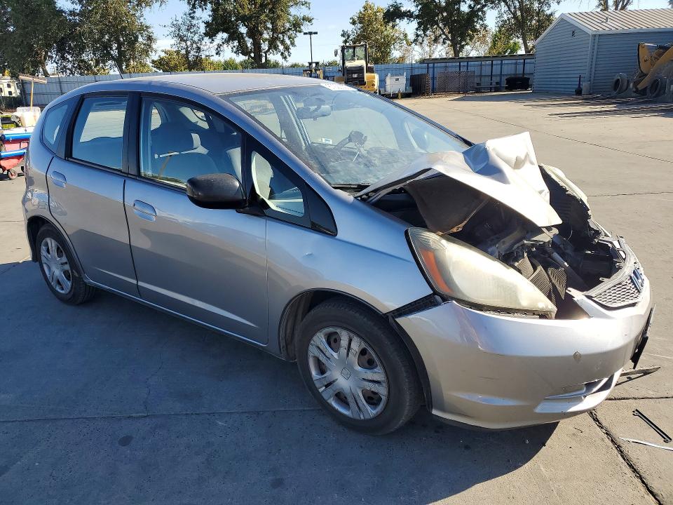 Снимка 4 от търг – 2009 HONDA FIT с VIN JHMGE87269S065280