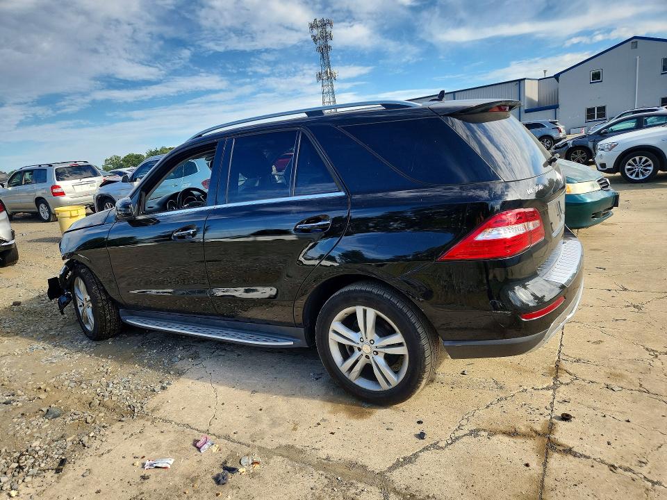 Снимка 2 от търг – 2015 MERCEDES-BENZ ML с VIN 4JGDA5HB7FA613393